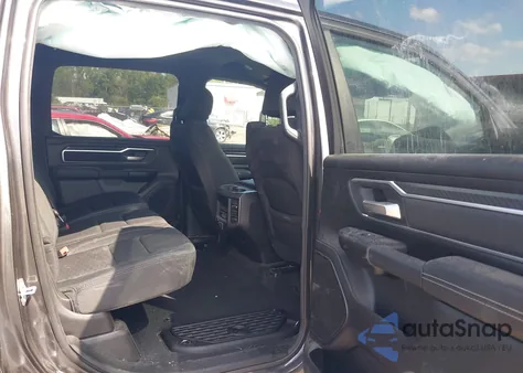 2025 Ram 1500 Big Horn 4X2 5'7 Box из США, поврежденный, VIN 1C6RREFP4SN655886